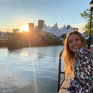 Meet your Posher, Savannah